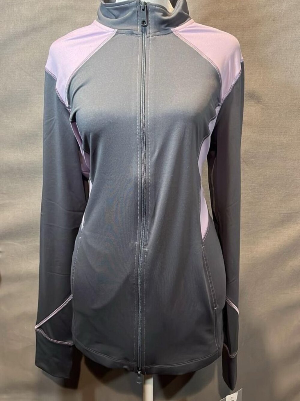 Natori Woman’s Sweater Sz L
